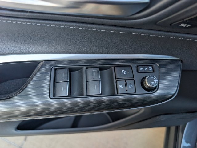 Used 2024 Toyota Venza XLE AWD/4WD image 21