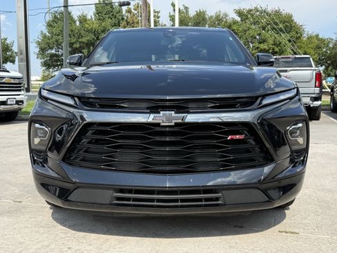 Used 2025 Chevrolet Blazer RS FWD image 11