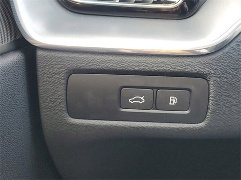 Used 2023 Volvo XC60 T8 Core w/ Climate Package image 23