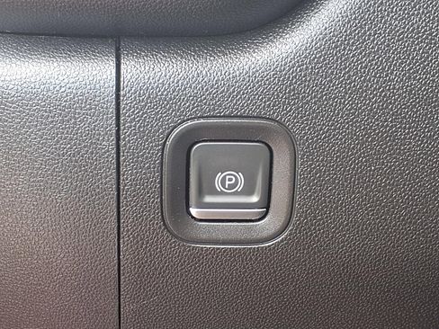 Certified 2024 Chevrolet Silverado 1500 Custom w/ LPO, Dark Essentials Package image 10