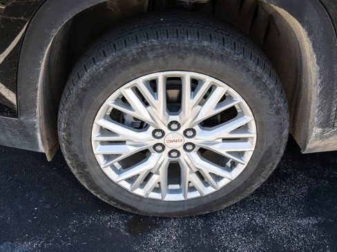 Used 2024 GMC Acadia Elevation w/ Luxury Package image 8