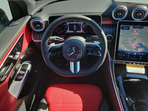 Used 2026 Mercedes-Benz GLC 300 image 11