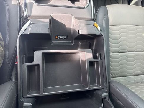 Used 2024 Chevrolet Silverado 2500 ZR2 image 32