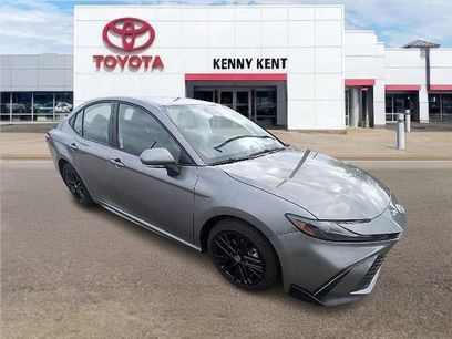 Used 2026 Toyota Camry SE w/ Convenience Package
