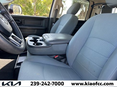 Used 2018 RAM 2500 Tradesman w/ Chrome Appearance Group image 4