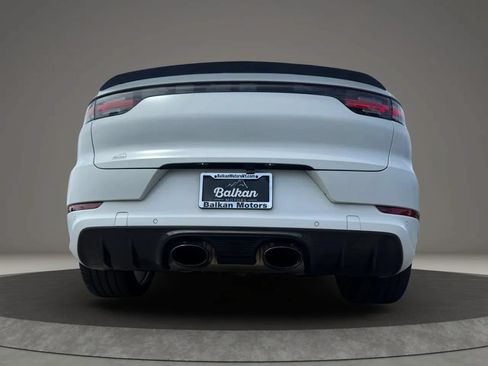 Used 2022 Porsche Cayenne Turbo AWD/4WD image 5