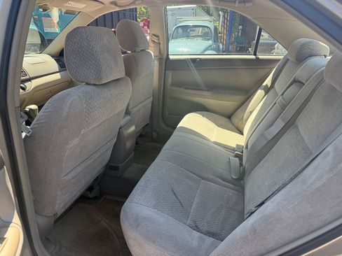Used 2003 Toyota Camry LE FWD image 12