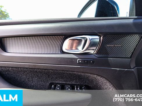 Used 2022 Volvo XC40 P8 Recharge Ultimate image 56