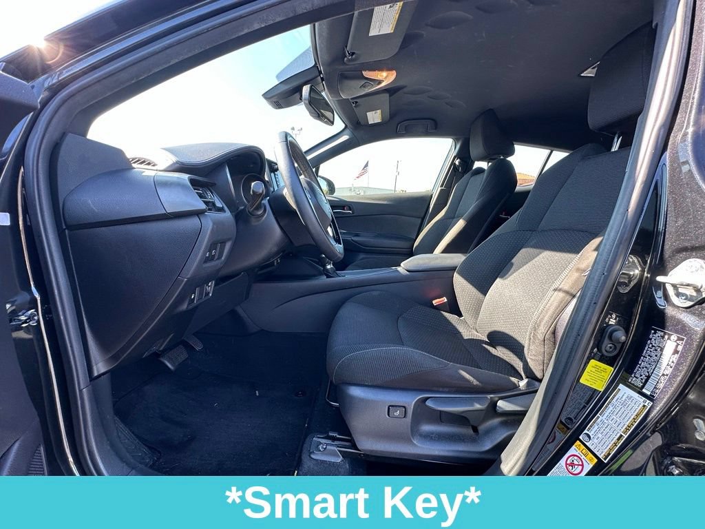 Used 2018 Toyota C-HR XLE FWD image 14