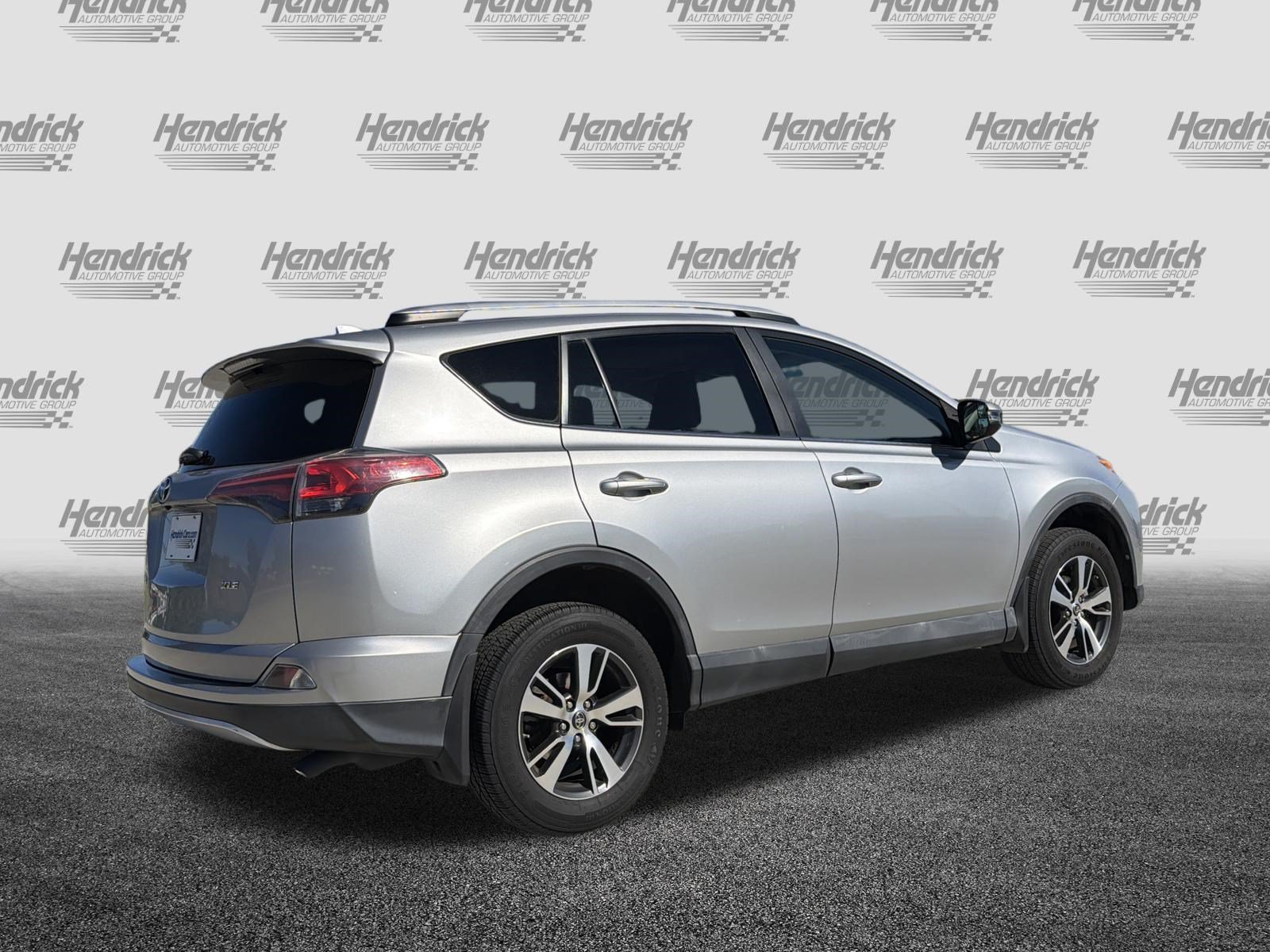 Used 2016 Toyota RAV4 XLE FWD image 10