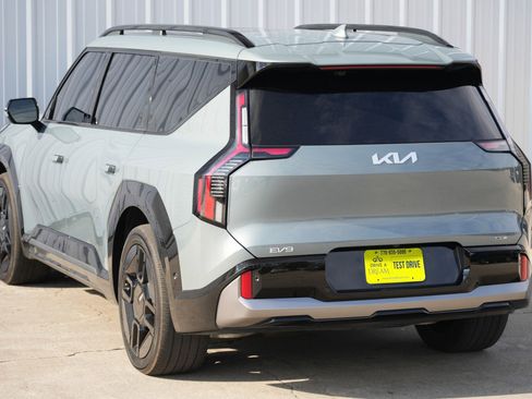 Used 2024 Kia EV9 GT-Line image 54