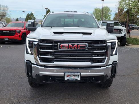 New 2026 GMC Sierra 2500 SLT w/ SLT Premium Package AWD/4WD image 8