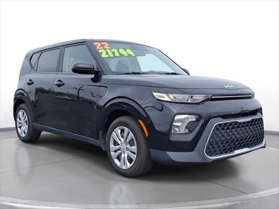 Used 2022 Kia Soul LX