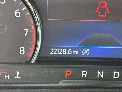 Certified 2023 Ford Explorer XLT image 27