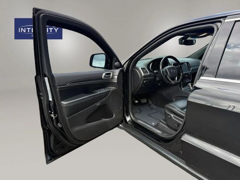 Used 2020 Jeep Grand Cherokee Limited w/ Premium Lighting Group image 9