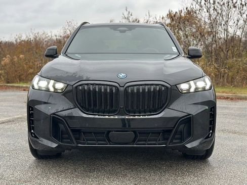 New 2026 BMW X5 xDrive50e w/ Executive Package image 2