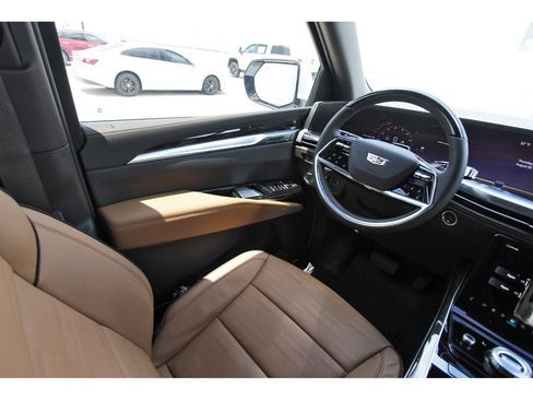 New 2026 Cadillac Escalade ESV Luxury w/ Touring Package AWD/4WD image 8