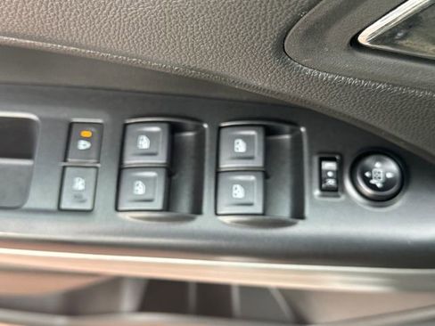 Used 2022 Chevrolet Colorado ZR2 image 12