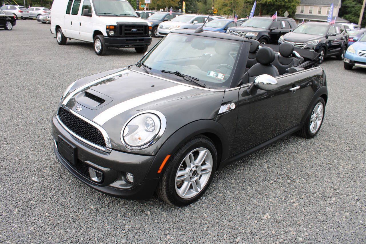 Used 2011 MINI Cooper S FWD image 2