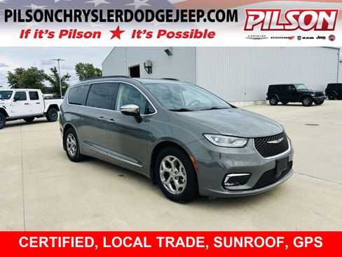Used 2023 Chrysler Pacifica Limited FWD image 1