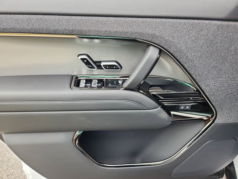 New 2026 Land Rover Range Rover Sport SE image 24