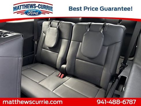 New 2026 Ford Explorer Active RWD image 12