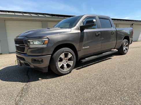 Used 2023 RAM 1500 Laramie AWD/4WD image 1