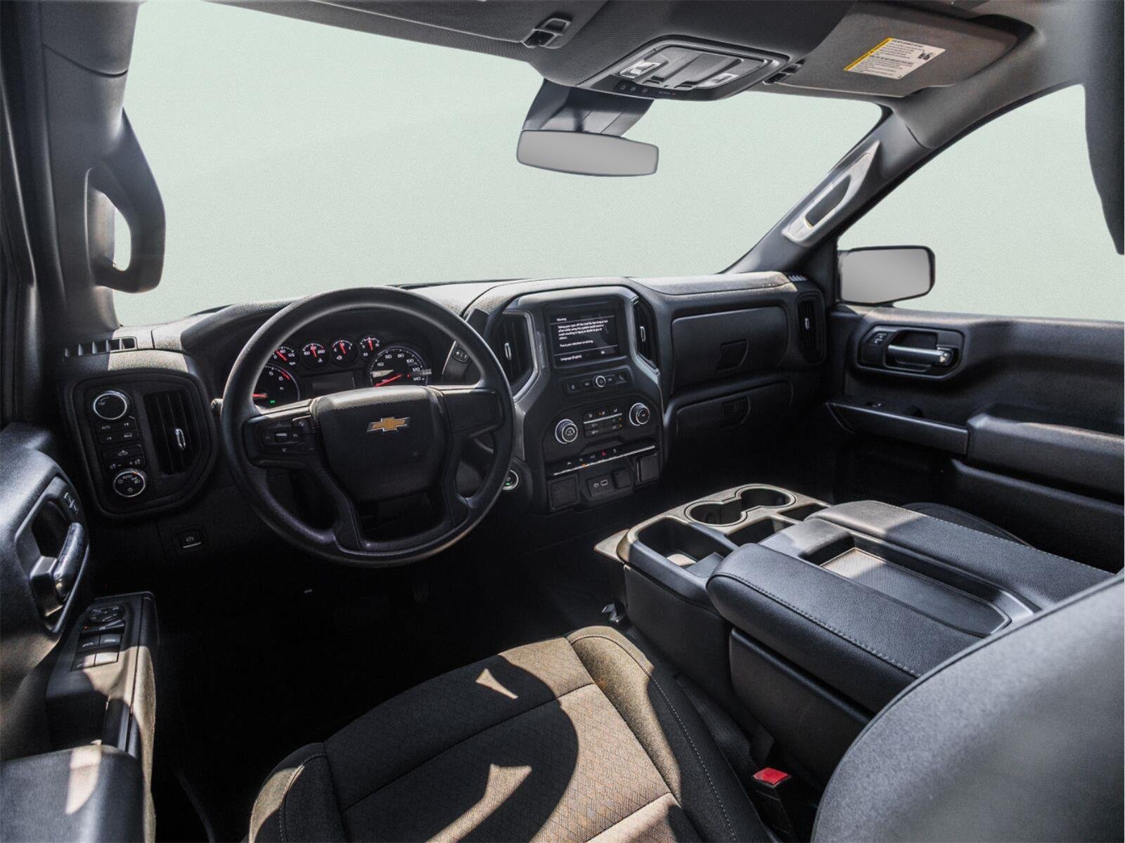 Used 2022 Chevrolet Silverado 1500 Custom AWD/4WD image 2