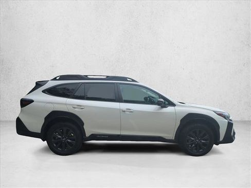 Certified 2025 Subaru Outback Onyx Edition AWD/4WD image 4