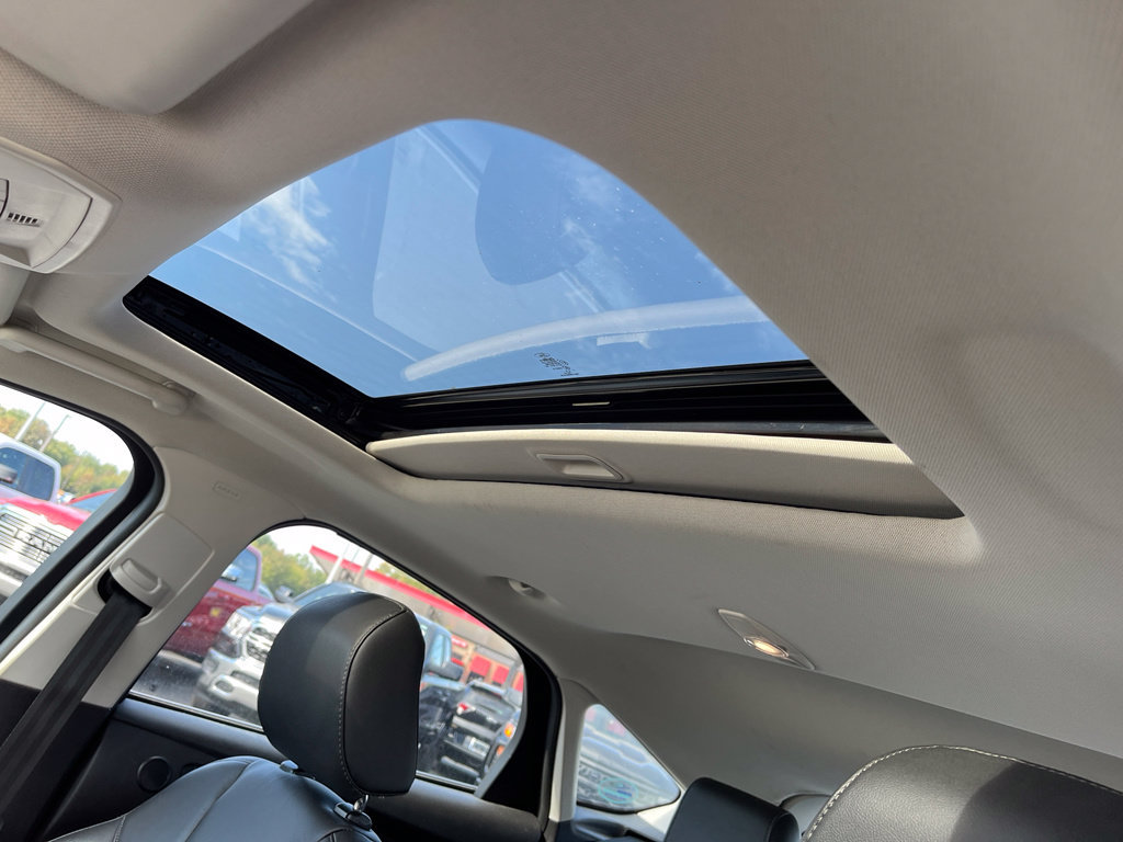 Used 2018 Ford Focus Titanium FWD image 8