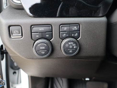 Used 2023 Chevrolet Silverado 1500 LTZ AWD/4WD image 15