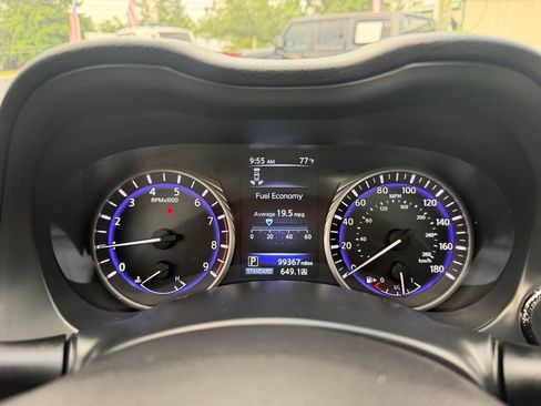 Used 2016 INFINITI Q50 3.0t Premium w/ Driver Assistance Package RWD image 15
