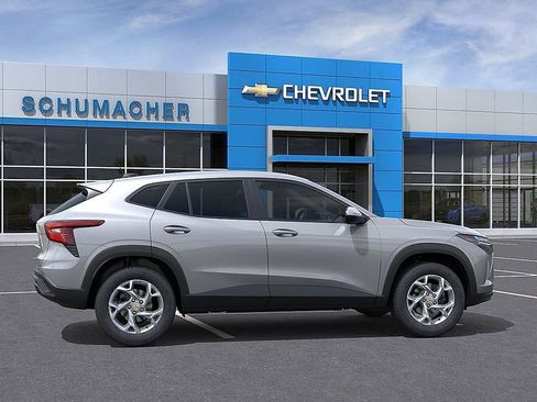 New 2026 Chevrolet Trax LS FWD image 5
