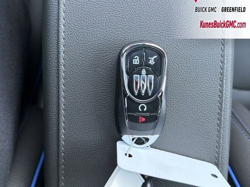 New 2026 Buick Envista Sport Touring image 37