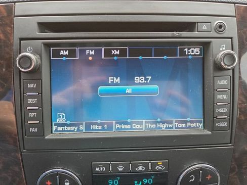 Used 2010 GMC Sierra 1500 Denali image 28