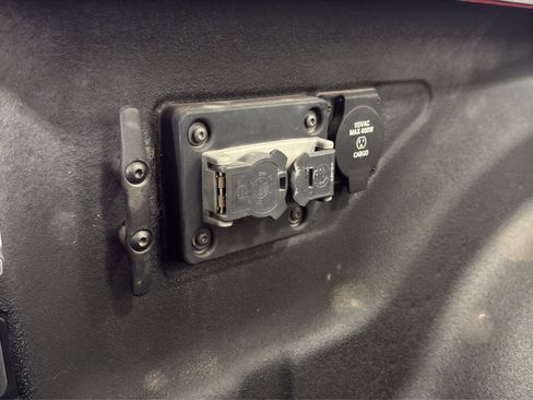 Used 2023 RAM 3500 Laramie w/ Night Edition image 25