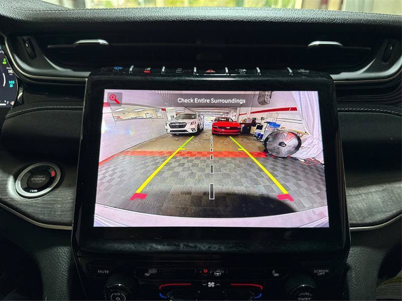Used 2023 Jeep Grand Cherokee 4WD 4xe image 40