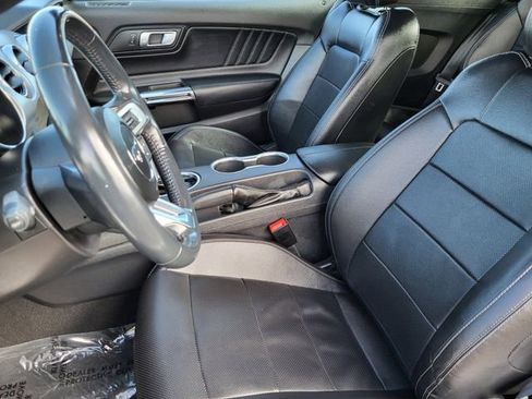 Used 2023 Ford Mustang Premium image 3