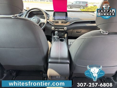 Used 2024 Nissan Altima 2.5 SV FWD image 12