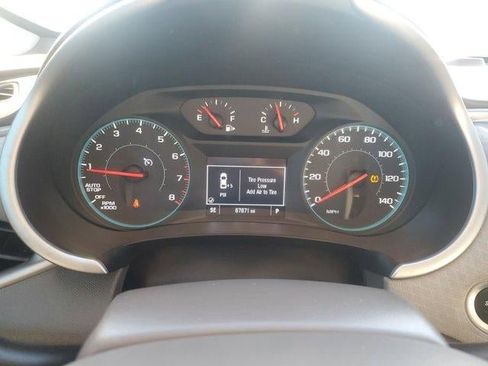 Used 2022 Chevrolet Malibu LT image 22