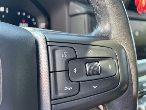 Used 2022 GMC Yukon XL Denali AWD/4WD image 25
