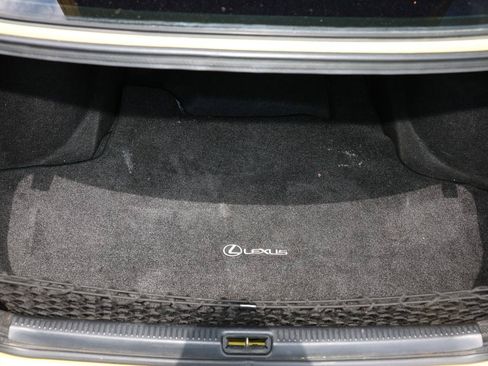 Used 2003 Lexus IS 300 w/ Power & Leather Pkg RWD image 23
