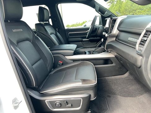 Used 2025 RAM 1500 Laramie image 28