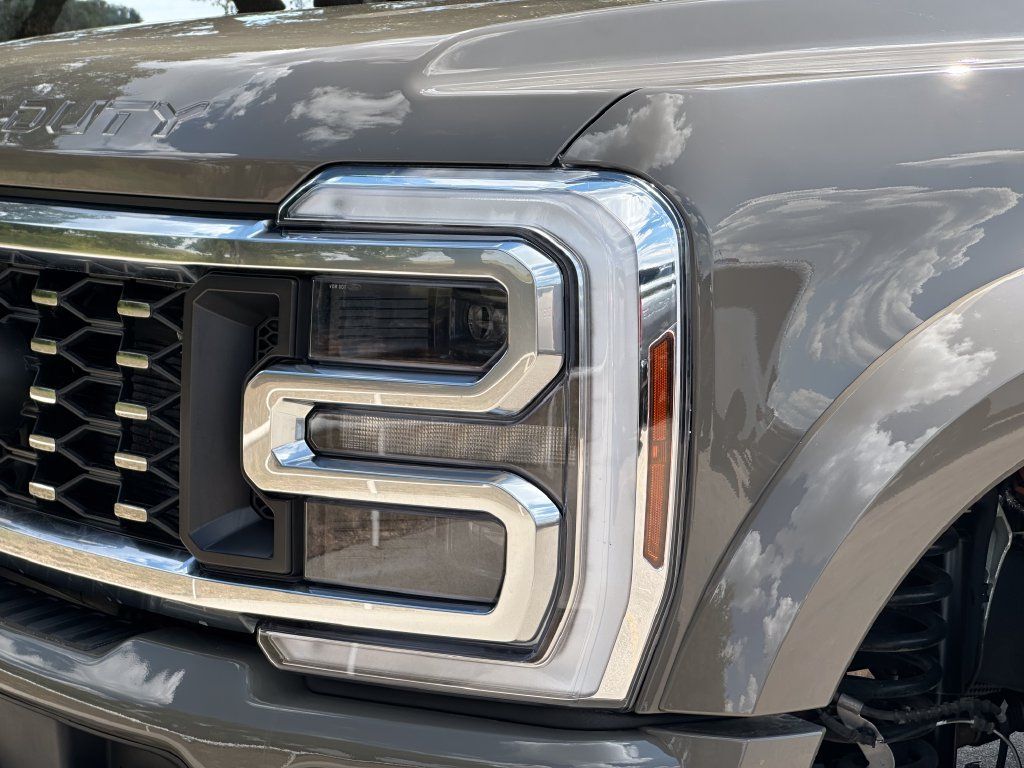 Used 2026 Ford F450 Platinum w/ Platinum Plus Package AWD/4WD image 8