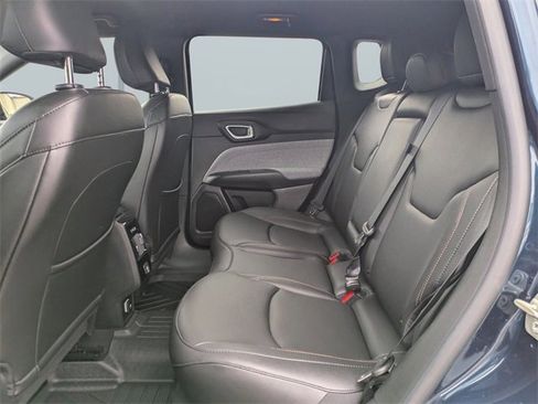Used 2024 Jeep Compass Latitude image 13