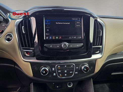 Used 2022 Chevrolet Traverse LT AWD/4WD image 44