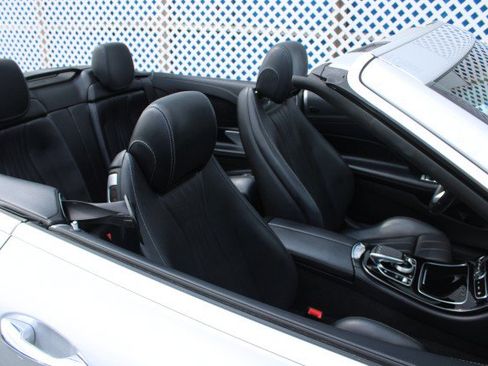 Used 2018 Mercedes-Benz E 400 4MATIC Cabriolet image 36