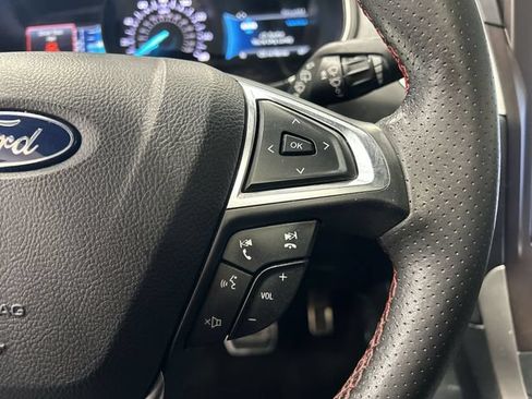 Used 2021 Ford Edge ST-Line AWD/4WD image 18