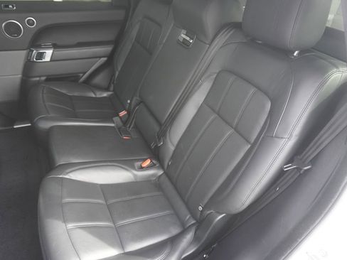 Used 2018 Land Rover Range Rover Sport HSE AWD/4WD image 30