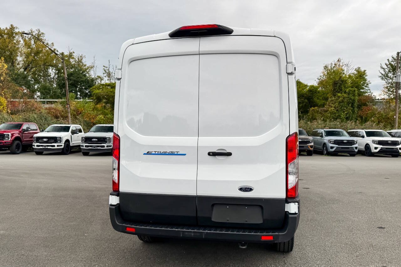 Used 2023 Ford E-Transit Medium Roof RWD image 4